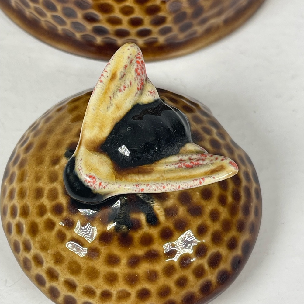 Vintage Arnel’s 1970s ceramic‎ honey jar 2 piece bee top kitchen honey comb jar - Picture 4 of 14